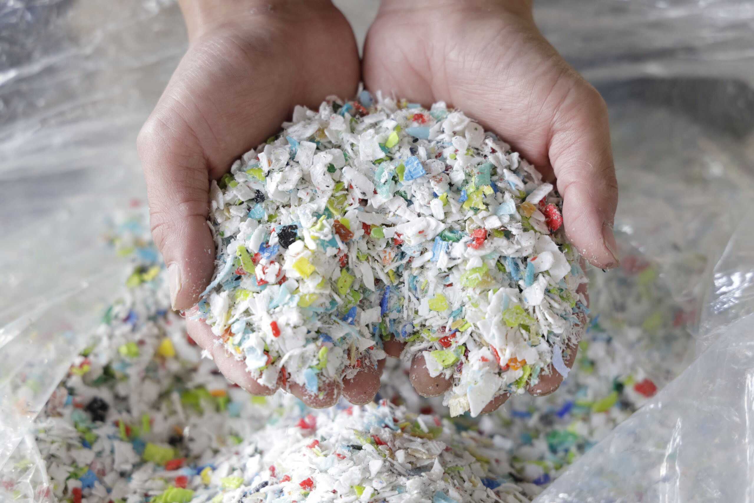 プラスチック粉砕イメージ